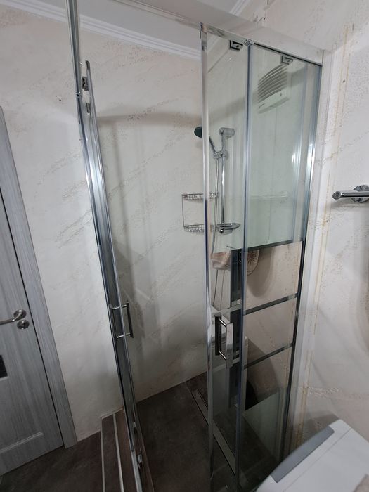Vand Cabina de dus 80×80 cu usa culisanta