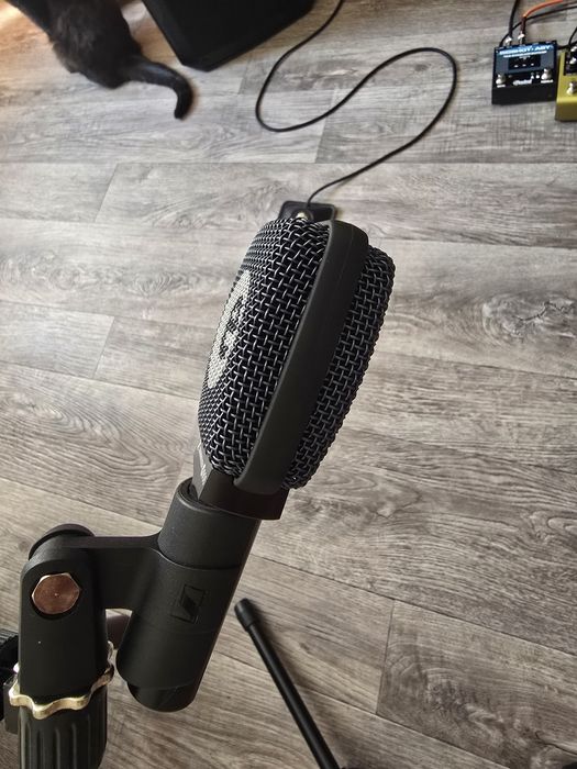 Продам микрофон Sennheiser E906
