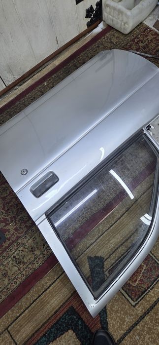 Двери приора     .