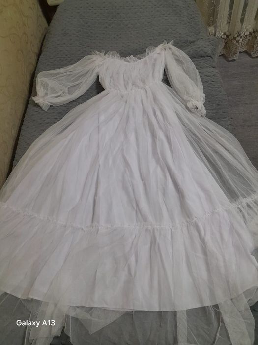 Продам платье новое