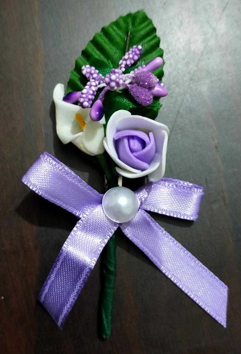 Сватбени бутониери