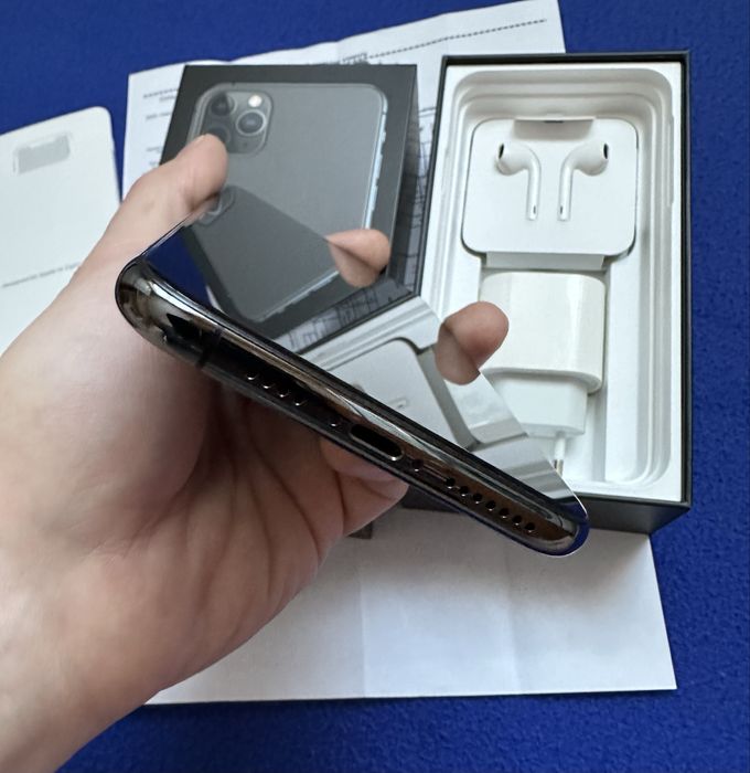 iPhone 11 Pro Max. 256 Gb. Полый комплект. Айфон 11 Про Макс.