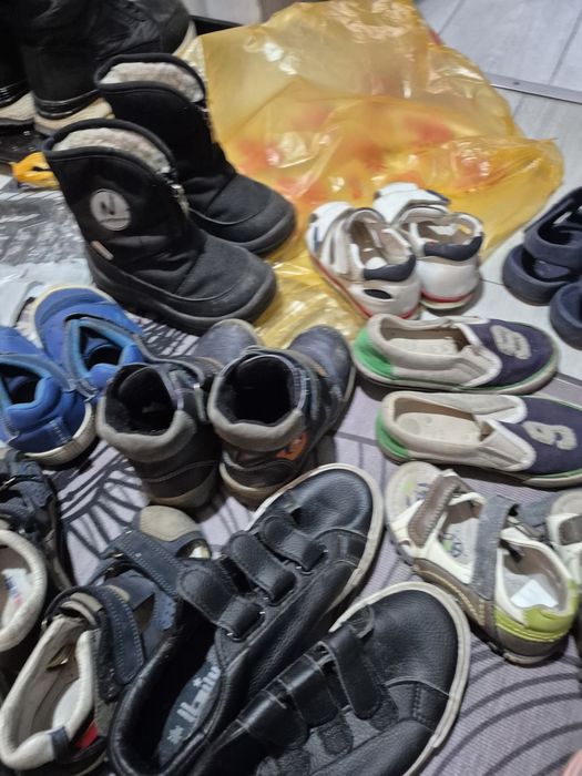 Отдам вещи еа мальчика от 2 до 5-6 лет