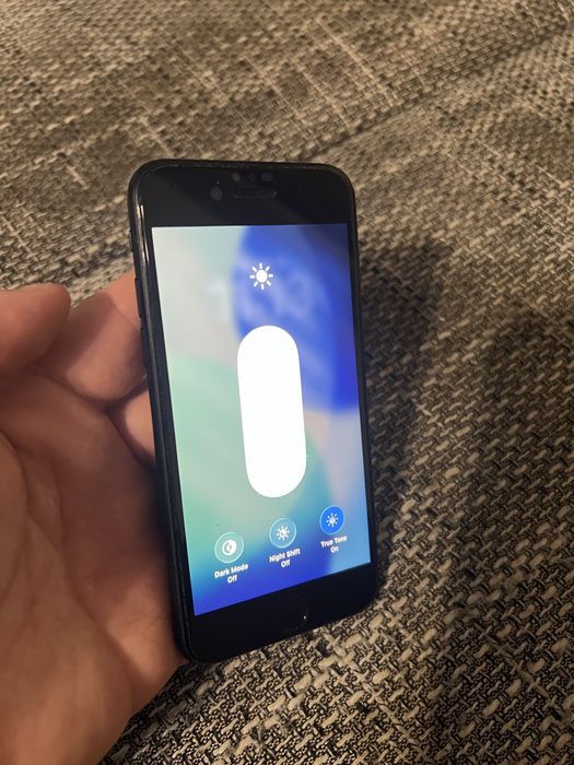 iPhone SE 2020 128 GB baterie 84% totul original