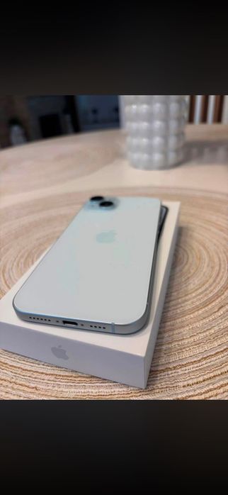iPhone 15 plus albastru