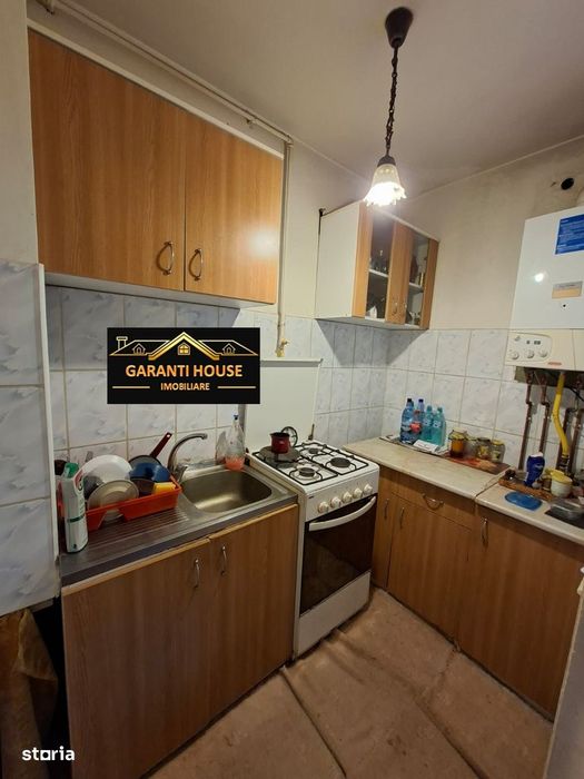 Independentei, etaj 1, garsoniera spatioasa, 46 000€ negociabil