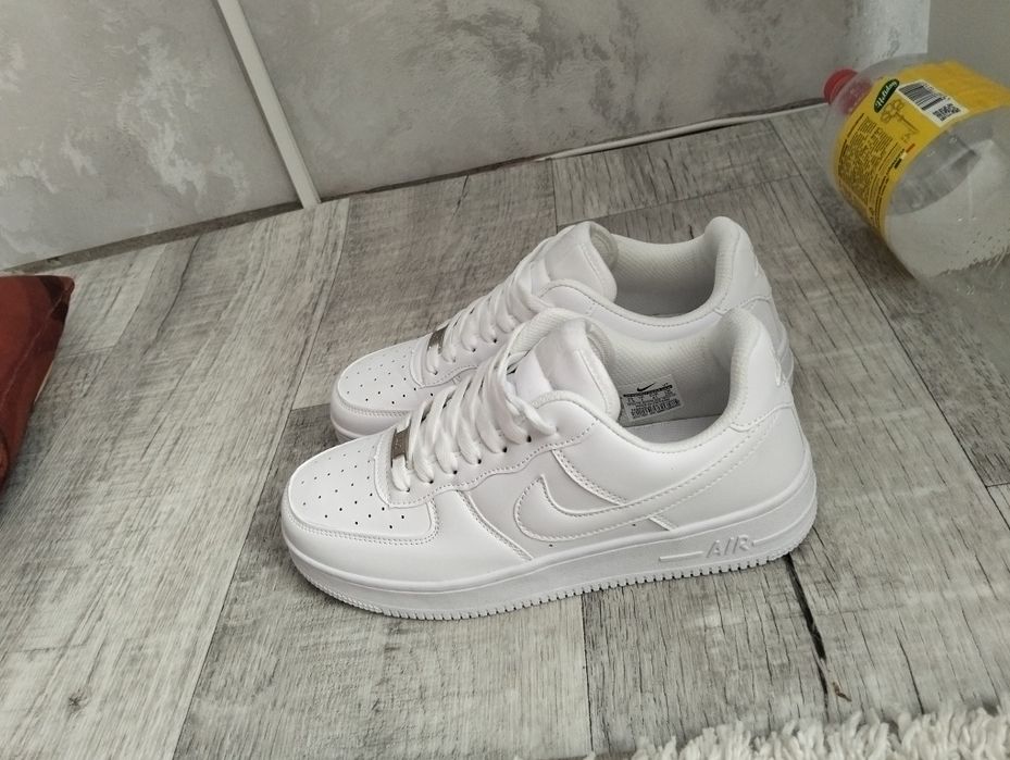 Новые  Nike air force 1