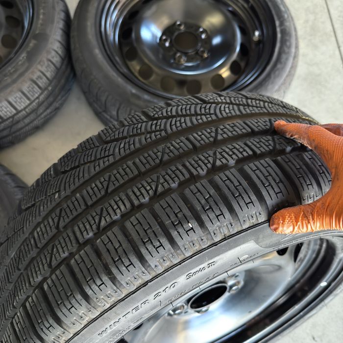 Roti iarna / Jante tabla 17” originale BMW / 5x120 / Anvelope 225 50 17