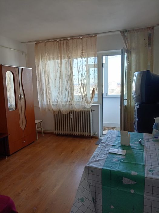 Închiriez garsoniera Alecu Russo