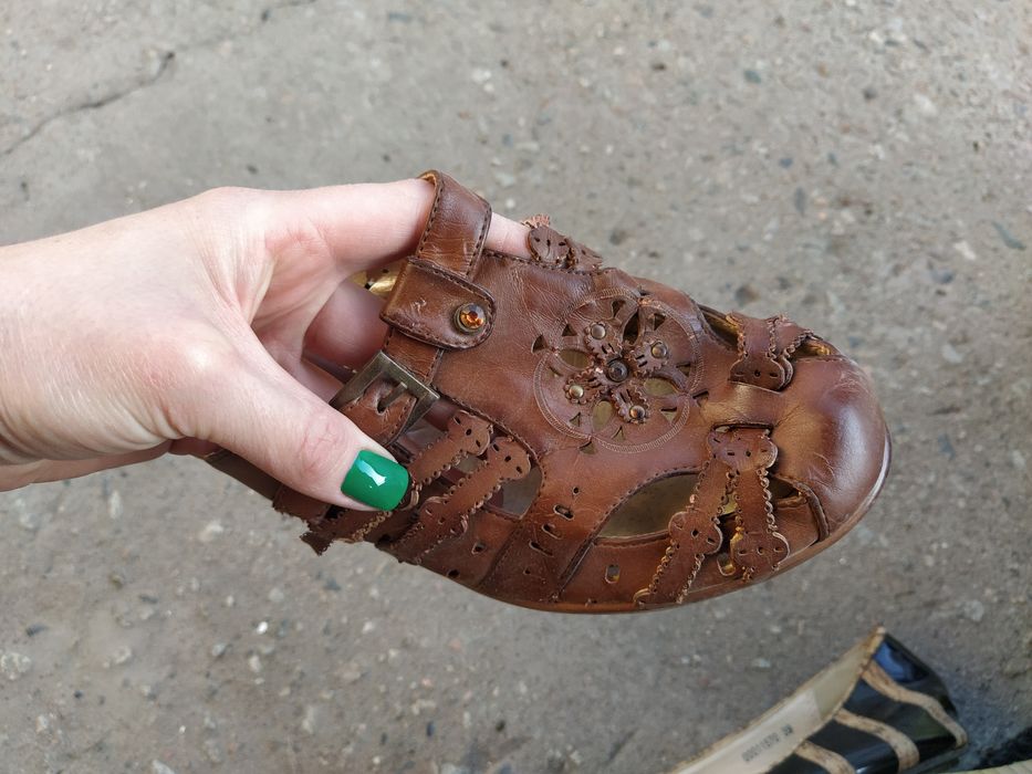 Продам обувь новая бу