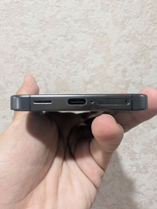 Samsung S24 128/8