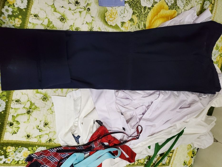 Продам школьную форму