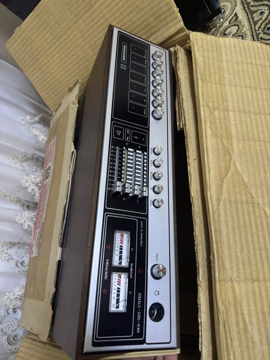 Усилительно-коммутационное устройство