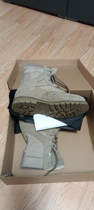 Bocanci militari Nr 39 de vânzare