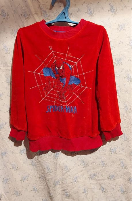 Детские вещи и игрушки (можно за вкусняшки детям)