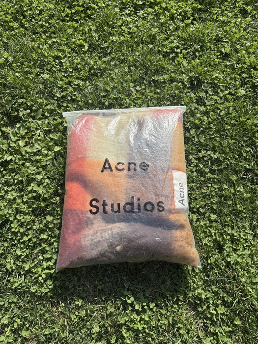 Acne Studios шарф ОРИГИНАЛ обмен продажа