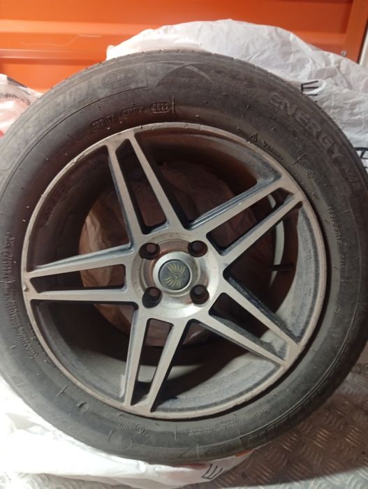 Продам диски с шинами