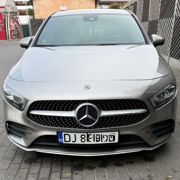 Vând Mercedes Benz A180