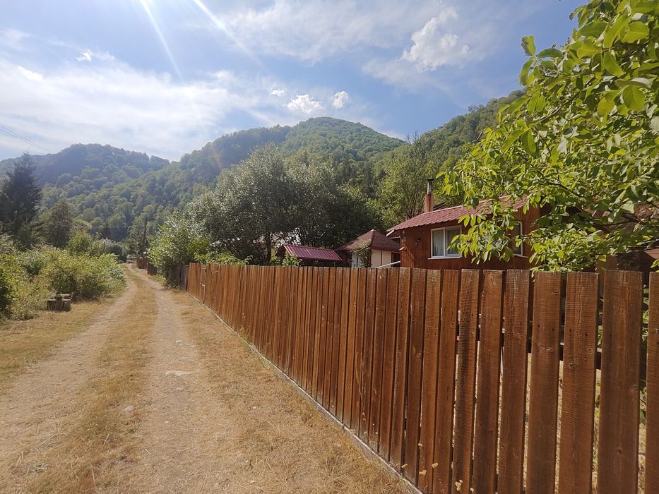 De vânzare casa de vacanță in Valea Ierii