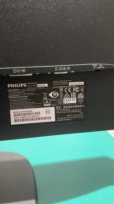 Monitor Phillips 243V7Q