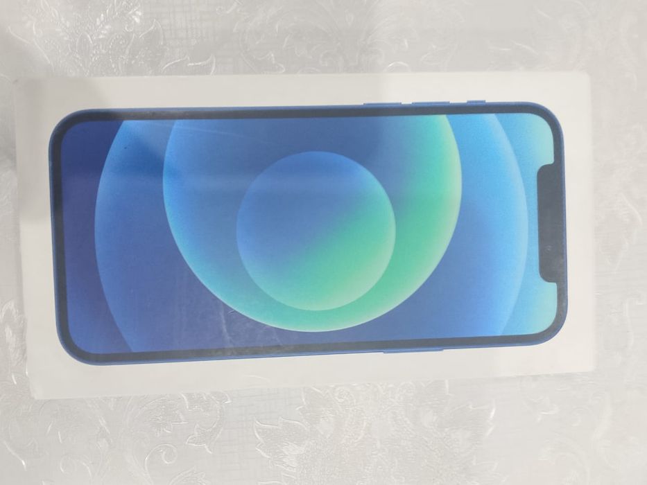 Продам айфон 12 64гб