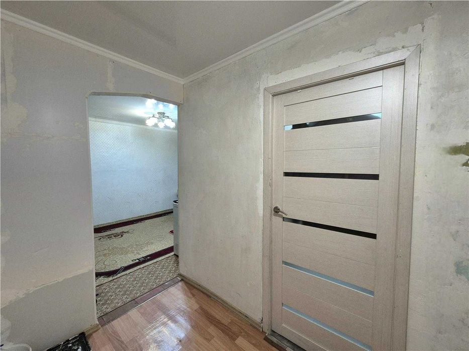 Продам 2 комн квартиру на Востоке