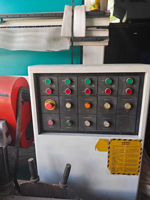 Строгальный четырёхсторонний станок