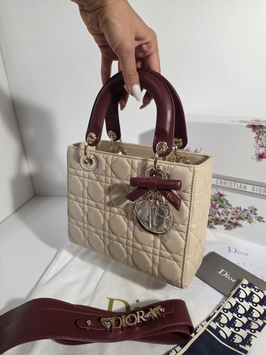 Налична чанта Lady Dior 20