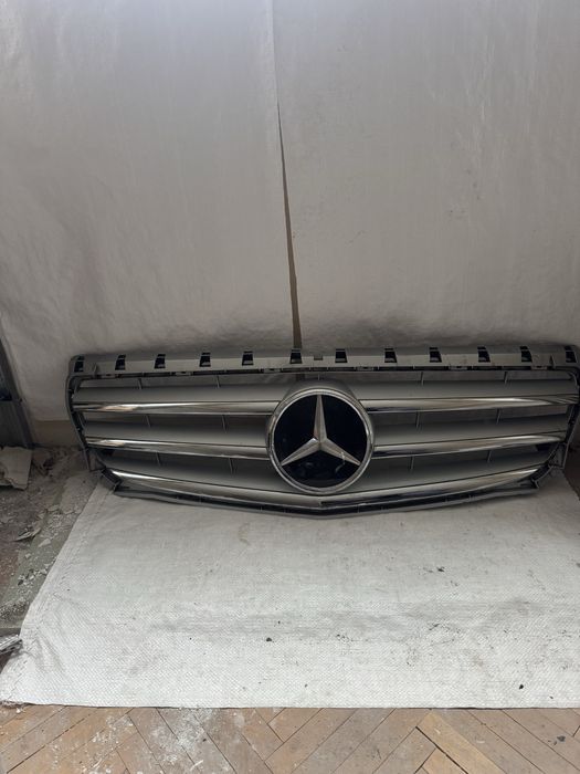 Оригинална решетка Мерцедес Б246 Mercedes B246 W246