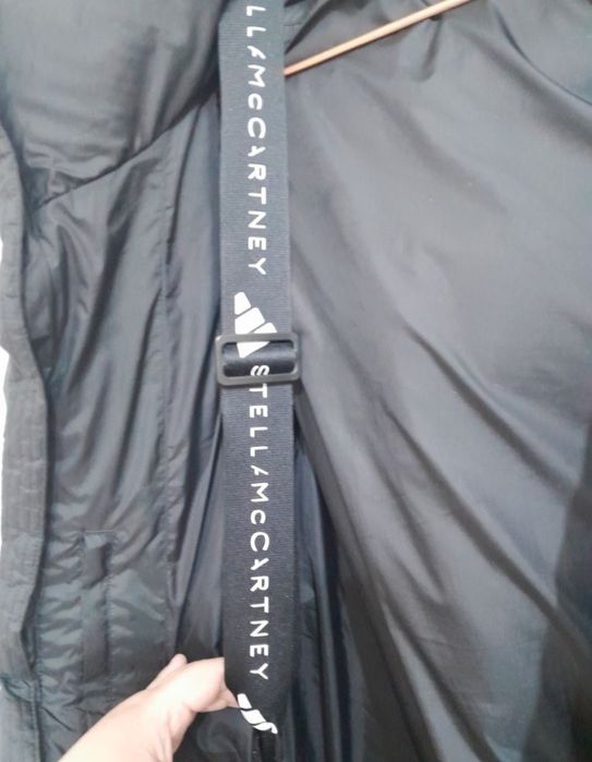Пуховик adidas Stella McCartney