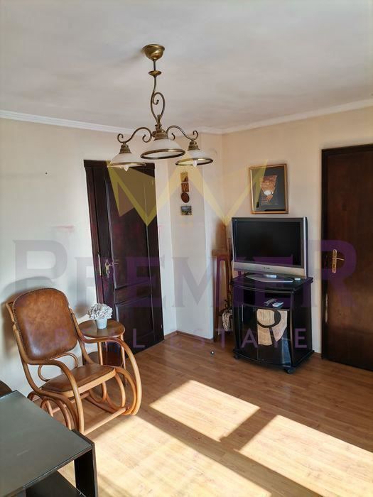 Дава се под наем Двустаен апартамент в к.к. Св.Св. Константин и Елена - 65 кв.м за 500 € - Снимка #1