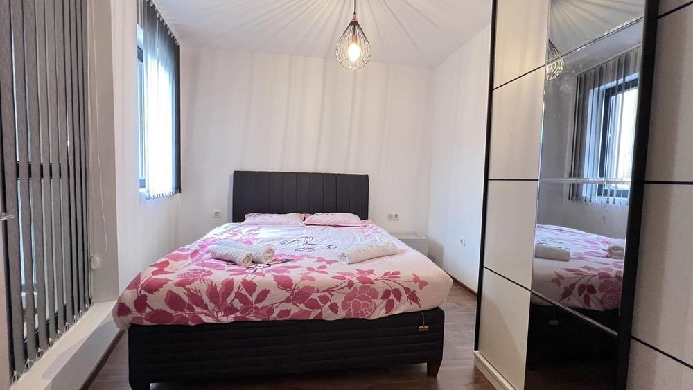 Дава се под наем Тристаен апартамент в Варна, Център - 70 кв.м за 800 € - Снимка #9