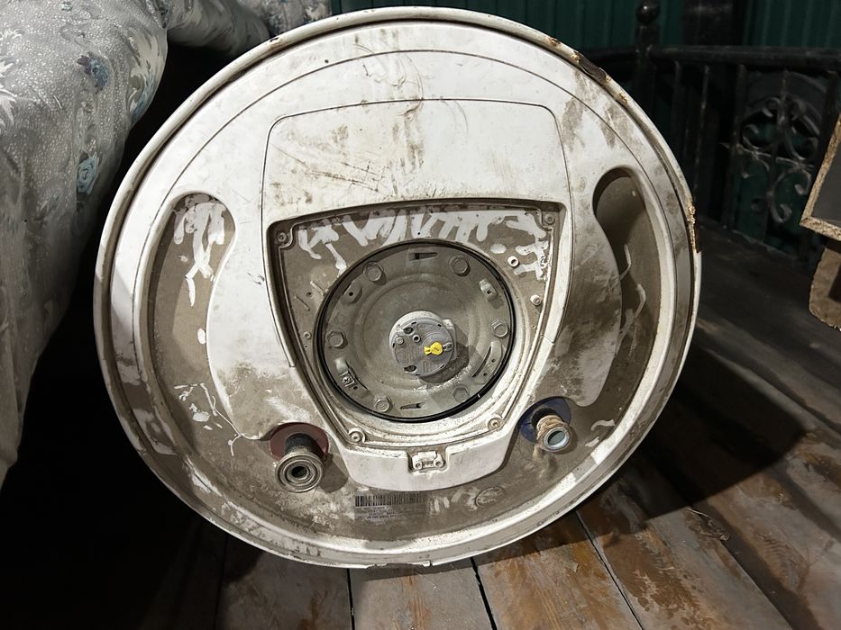 Аристон ( в хорошем состоянии)