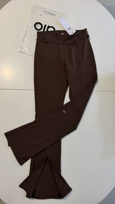 Pantaloni Alo Yoga Flare marimea S