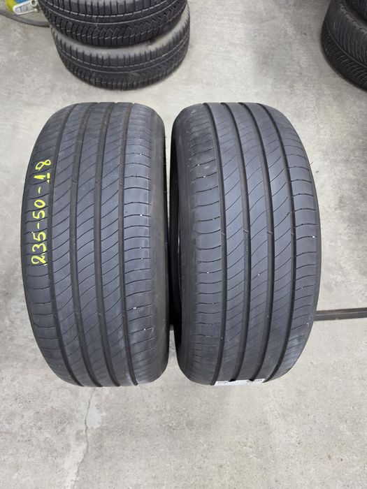 2 Броя 235/50/18 Michelin 6mm