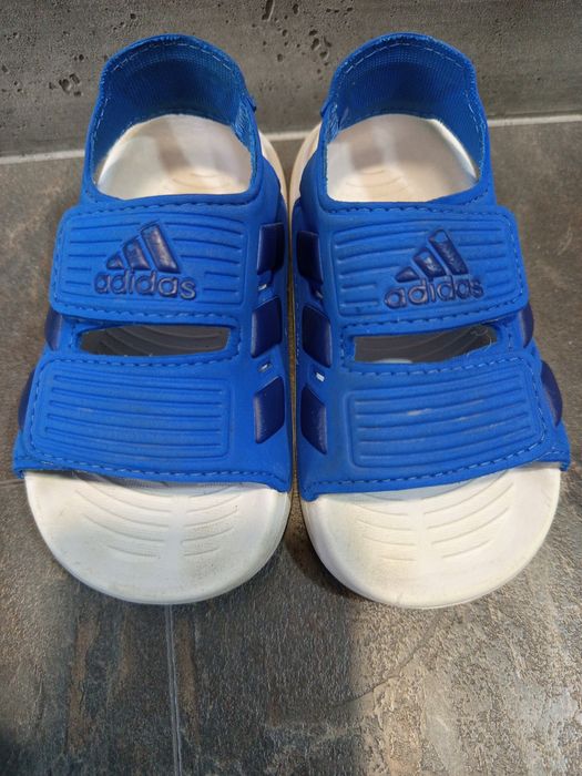 Детски сандали и маратонки Adidas