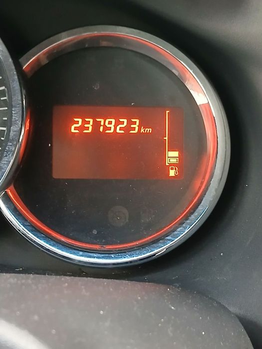 Vand Logan 2016 1,2 benzina GPL