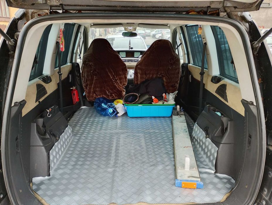 Lancia phedra продава