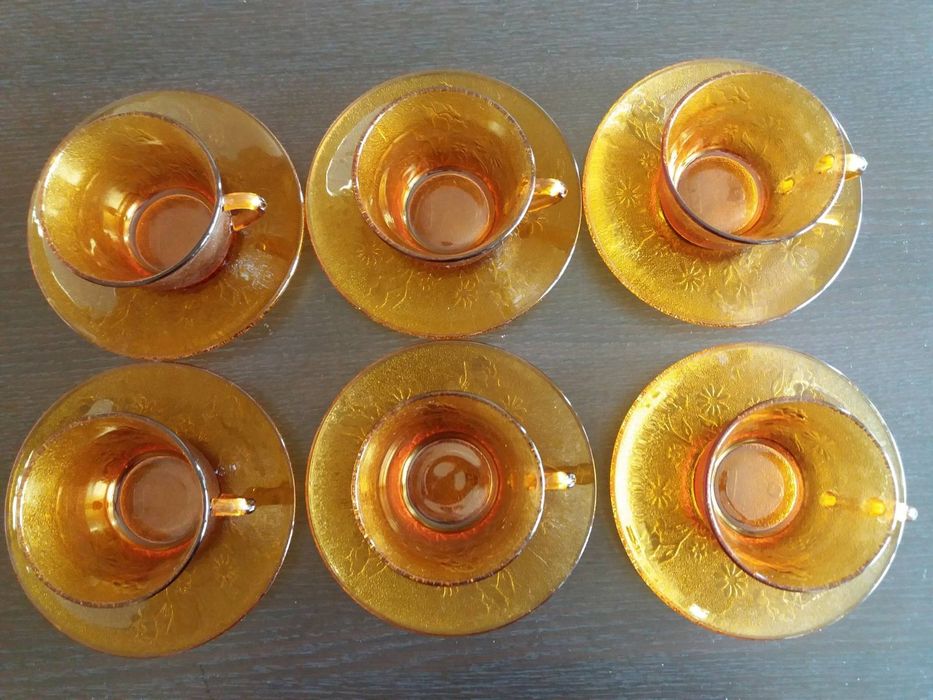 Сервизи за кафе от костен порцелан и стъкло