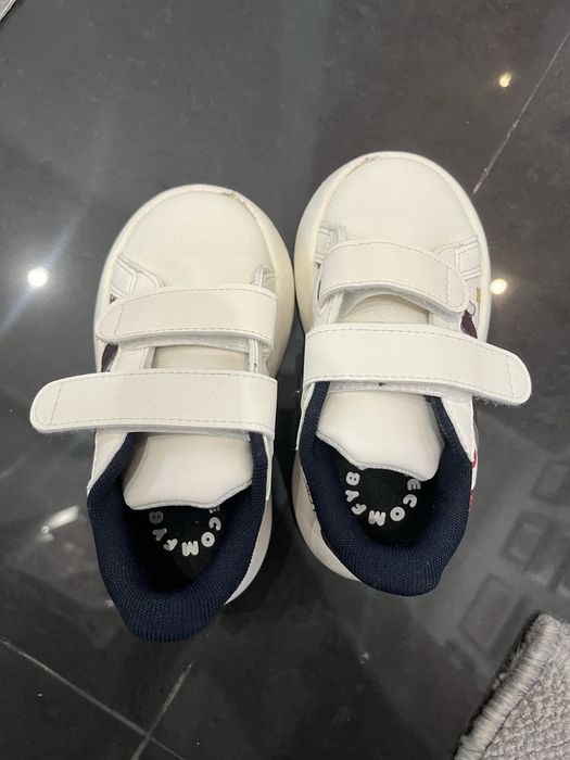 Маратонки Adidas