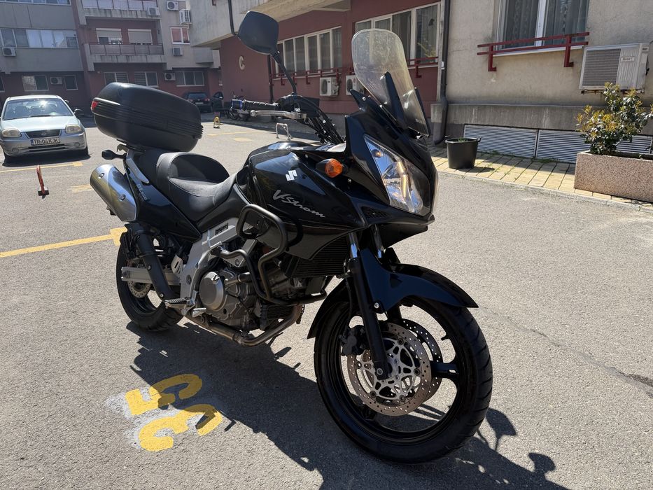 Suzuki V-Strom DL650 din 2004