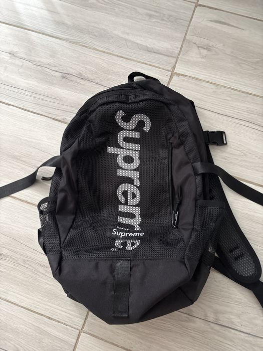 Раница supreme чисто нова