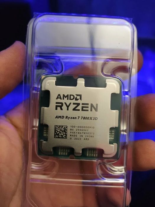 Новый AMD Ryzen R7 7800X3D