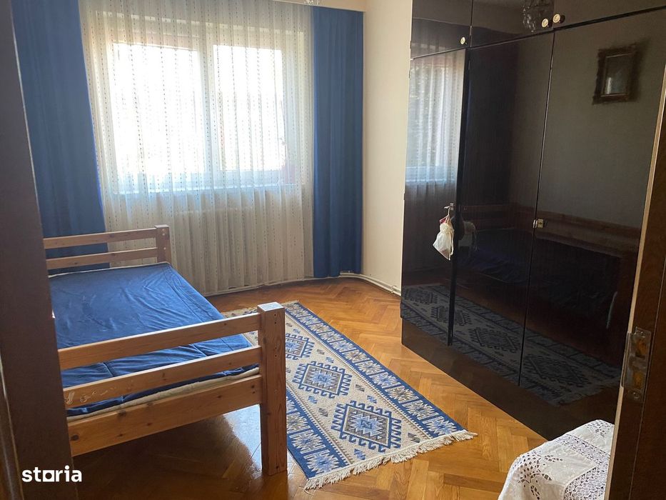 Apartament 3 camere Manastur, str. Padin, zona piata Flora, decomandat — fotografia 3