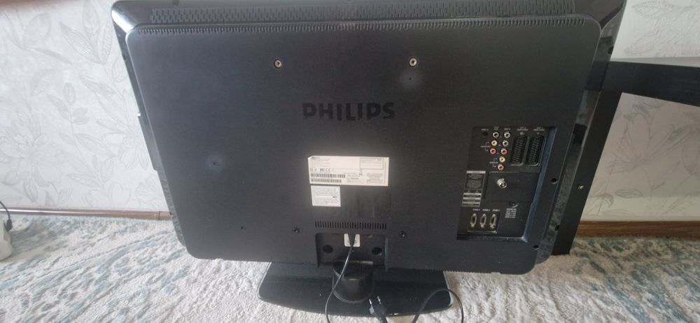 Продам телевизор Philips