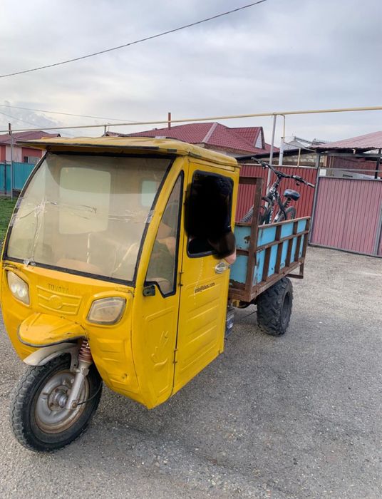 Продам трицыкл бензин