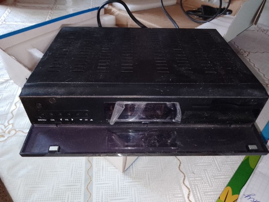 Продается цюнер в хорошем состоянии