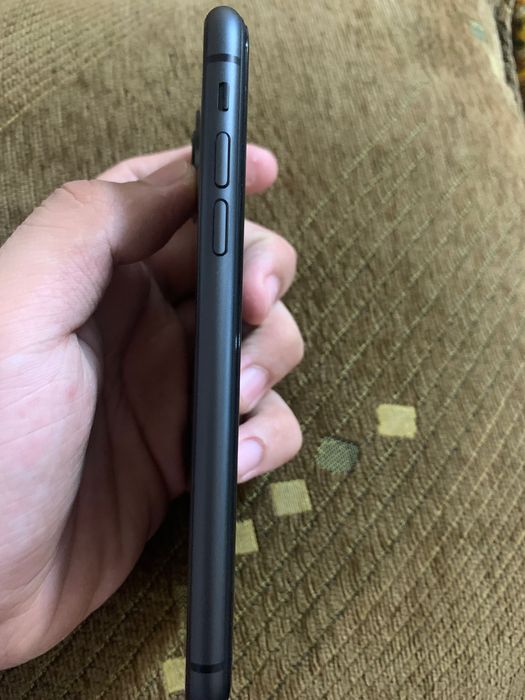 iPhone 11 гарантия 1 месяц