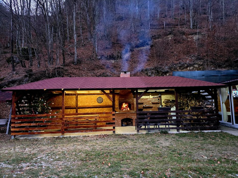 Închiriez cabana la munte