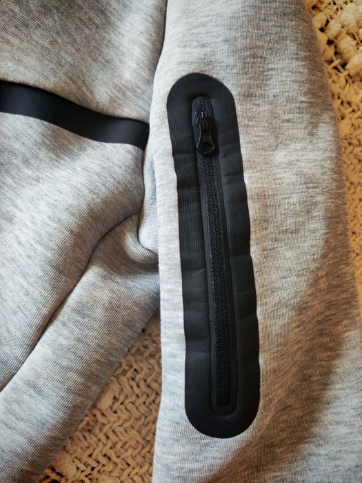 Nike Tech fleece gri